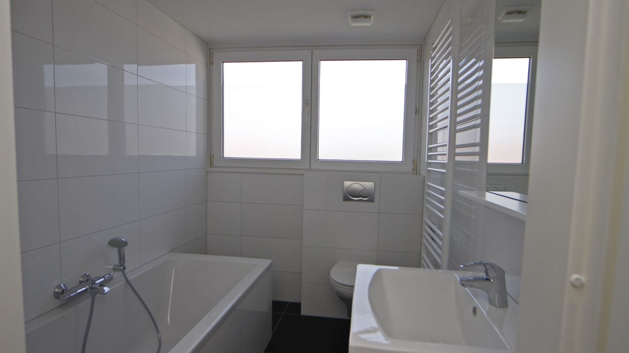 BathRoom BathRoom
